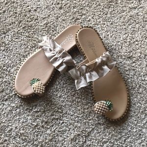 Sandals with Pineapple detail
